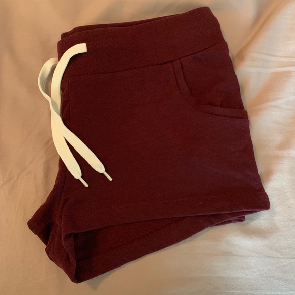 Divided Pants - ⭐️ Maroon Shorts